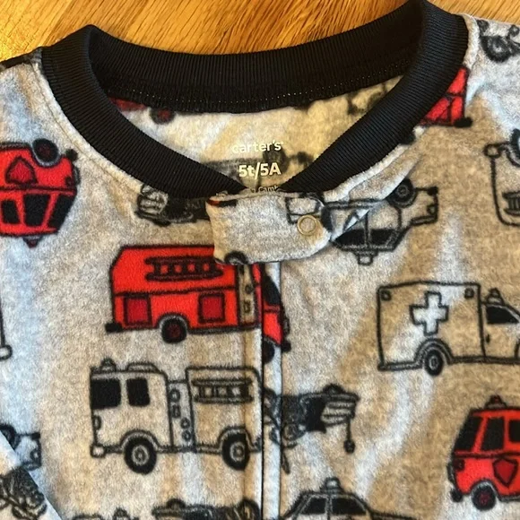 Carter’s Fleece Sleep n Play Footed Pajama NWT (5T) - Picture 2 of 3